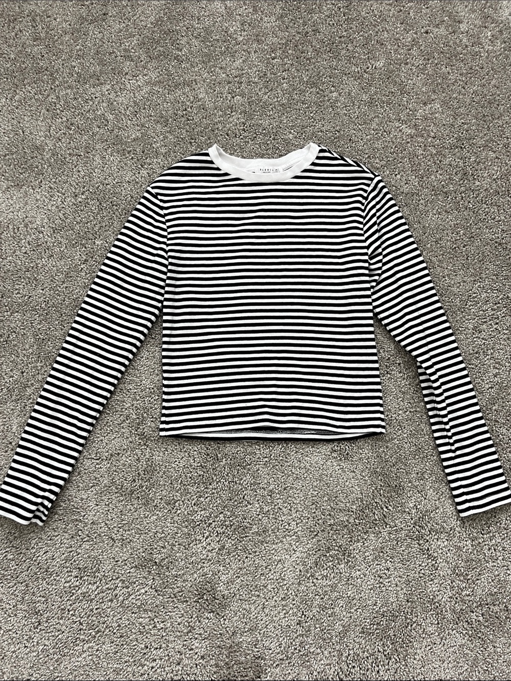 Women's Black & White Striped Long Sleeve Tee